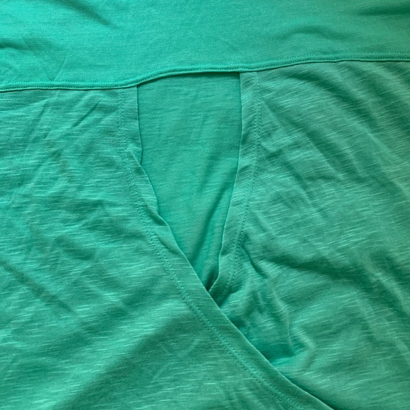 Ellie Activewear Open Back Wrap Top - Picture 4 of 5